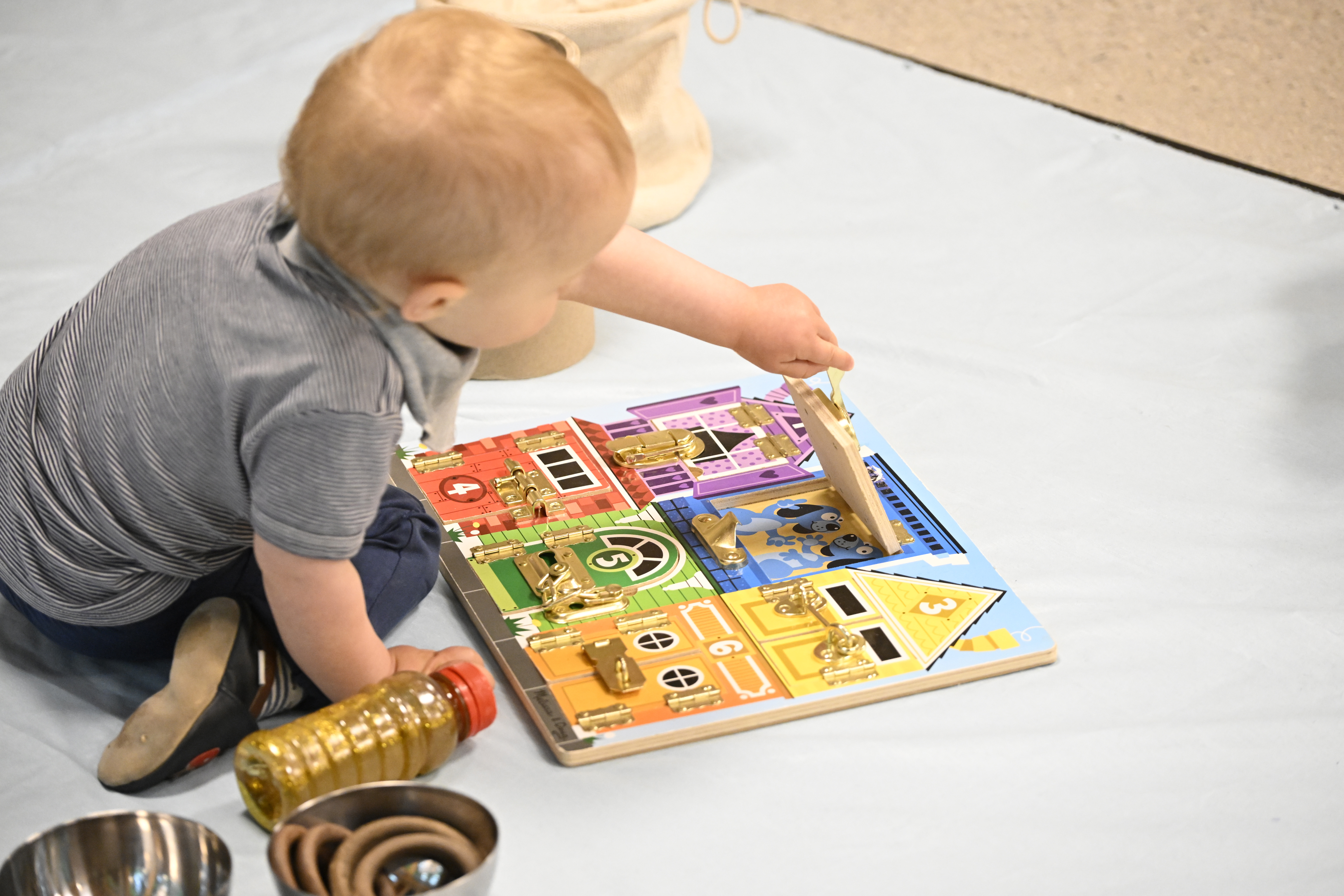 [paragraph:field_title]